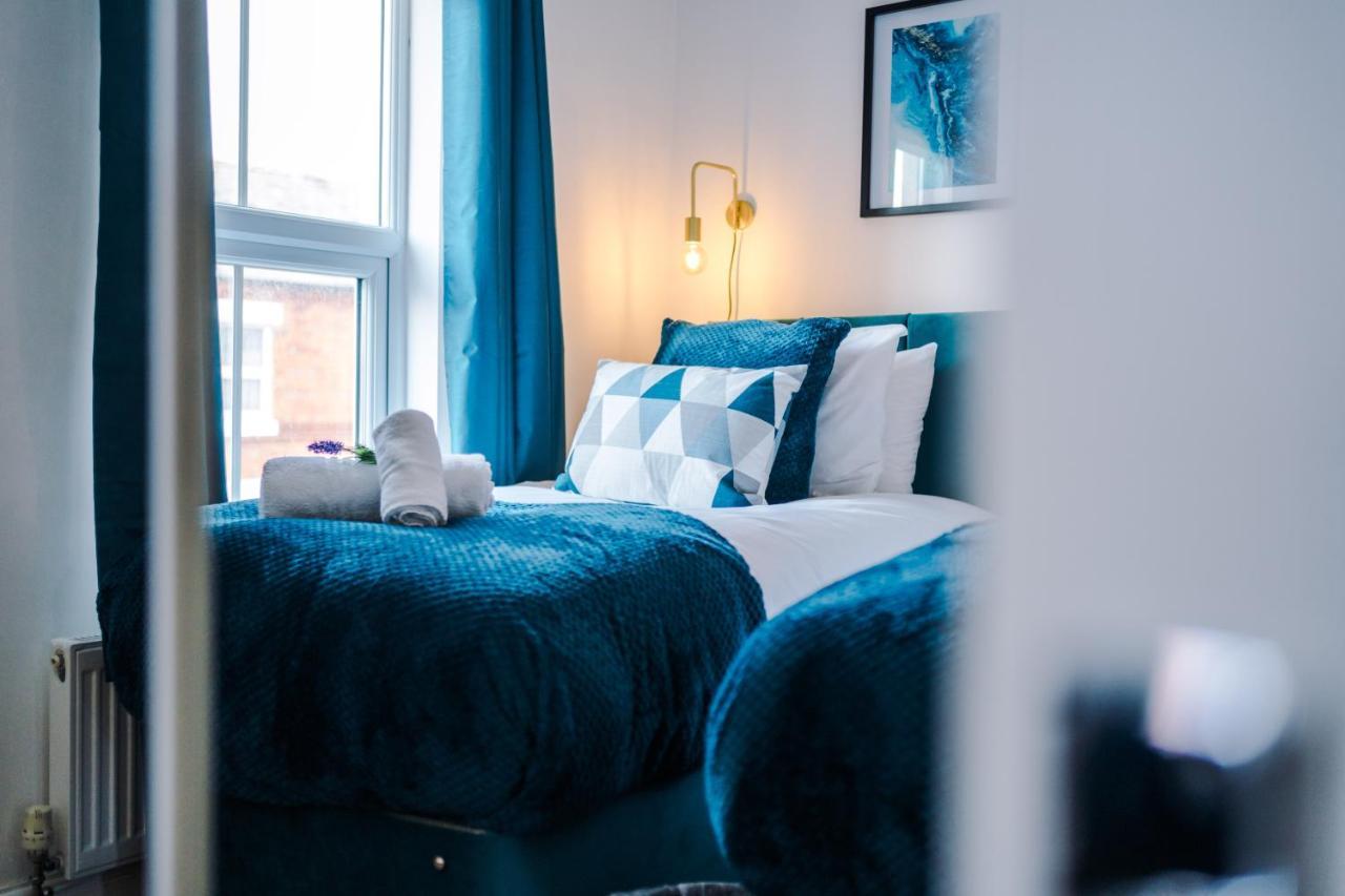 Pristine 2-Bed House In Chester By 53 Degrees Property, Ideal For Families & Small Groups, Great Location - Sleeps 6 Hough Green Esterno foto