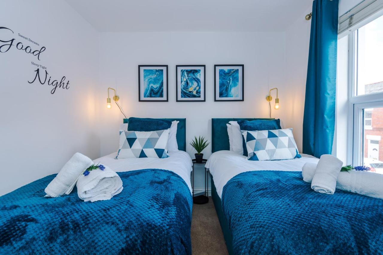 Pristine 2-Bed House In Chester By 53 Degrees Property, Ideal For Families & Small Groups, Great Location - Sleeps 6 Hough Green Esterno foto